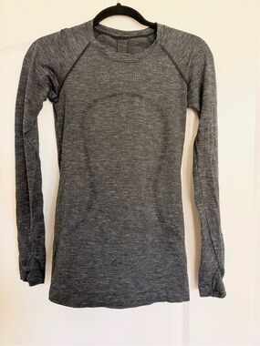 Lululemon long sleeve swiftly tech - dark heathered gray